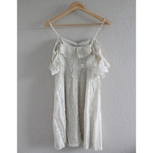 ASTR Cream Allover Tonal Embroidered Kristin Dress Size L - Picture 6 of 8